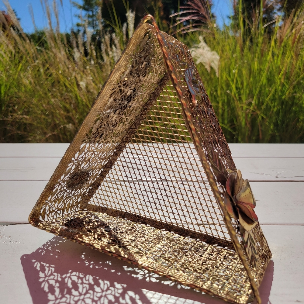 Vintage Hollywood Regency Style Metal Triangle Napkin Hankie Trinket Holder